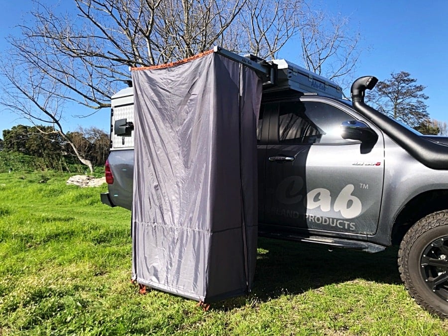 Alu Cab Shower Cube